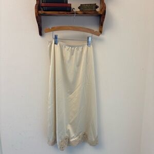 Vintage Vanity Fair slip skirt in a soft cream shade